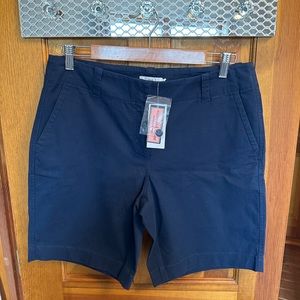 VINEYARD VINES everyday short in blue blazer. Tags attached.